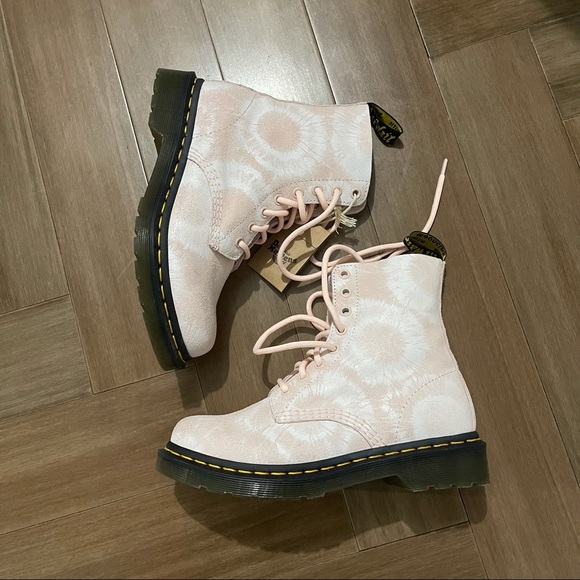 Dr. Martens Pascal 1460 Pink Tye Die - Picture 3 of 6